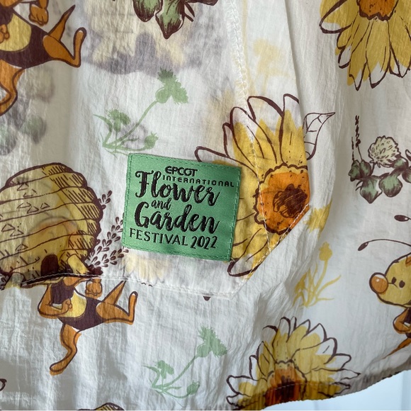 EPCOT International Flower and Garden Festival 2022 Spike the Bee Spirit Jersey - Picture 4 of 8